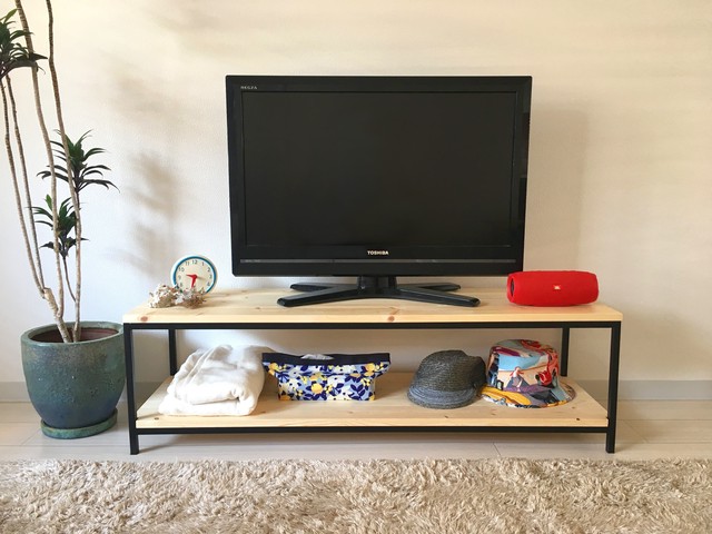 アイアンとパイン材のシンプルなテレビボード テレビ台 ナチュラル Tafu Furniture
