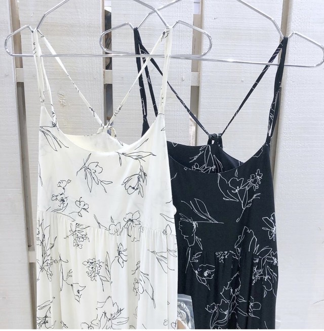 フラワープリントのワンピース Flower Print Camisole One Piece センタス加古川店