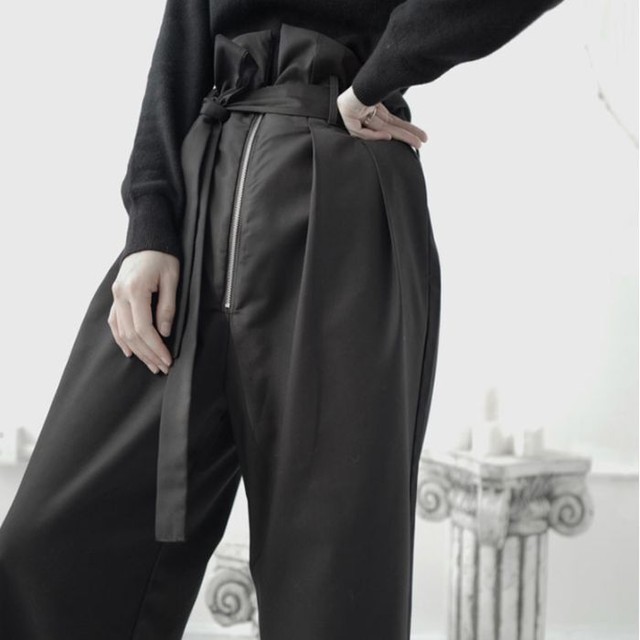 ワイドパンツ カジュアル ワイドレッグ ジッパー ウエストリボン タグ ハイウエスト ロング 無地 ブラック 黒 レディース ベルトループ ベルト 折り返し ゆったり すっきり 韓国 モード ワードローブ デザインパンツ お支払い後日以内に発送 Btm223 Garcons