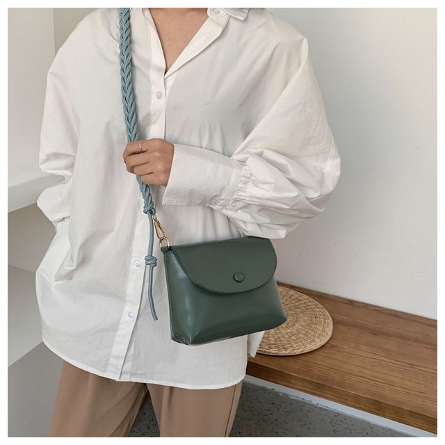 秋のおしゃれアイテム ショルダーバッグ ミニサイズ ミニバッグ カジュアル レトロ レディース シンプル デート 韓国 お出かけ ショッピング Ptnym3296 Shop Suba