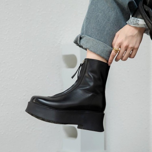 ショートブーツ ジッパー ミドルヒール ブラック カッコいい カジュアル おしゃれ 大人可愛い レディース 韓国 韓国ファッション オルチャン オルチャンファッション P1031 Korean Select 韓国ファッション オルチャンファッション