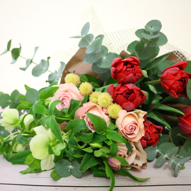 群馬県産 クリスマスローズのブーケ 東京花市場