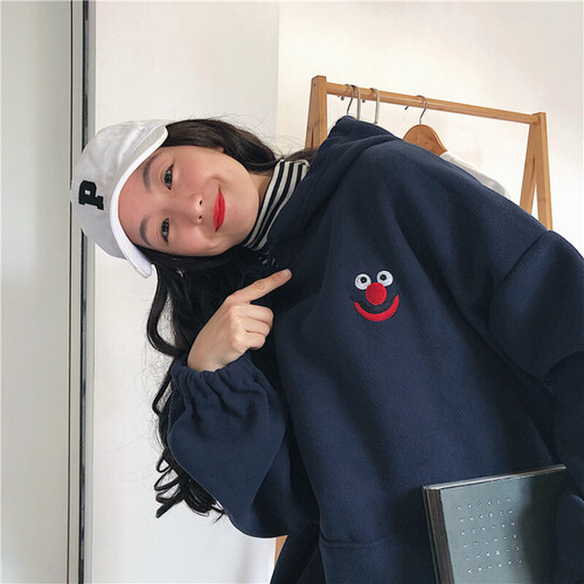 大きいサイズ レディース トップス 春 秋 冬 トレーナー スウェット パーカー フード キャラクター セサミストリート エルモ クッキーモンスター ゆったり 長袖 トレーナー オーバーサイズ スウェット シンプル ストリート メンズライク カジュアル お出かけ デート 通勤