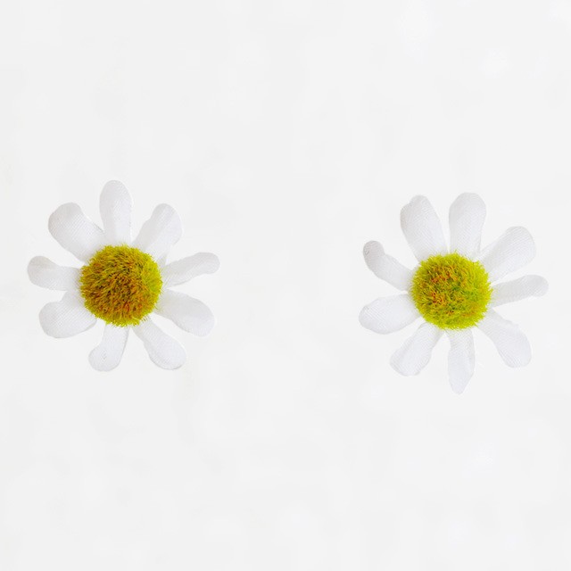 カモミールピアス イヤリング Twins