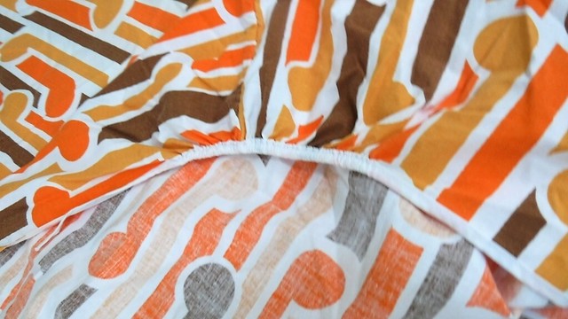 ベッドカバーとピローケース オレンジ y100 東京レトロa M A Store