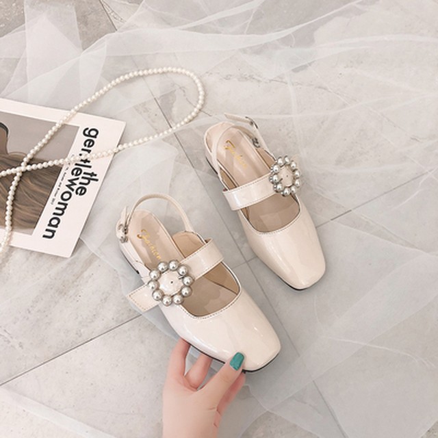 ミュール レトロ パール エナメル ブラック 黒 白 ホワイト ベージュ おしゃれ ガーリー 上品 シューズ 韓国 韓国ファッション オルチャン オルチャンファッション P1023 Korean Select 韓国ファッション オルチャンファッション