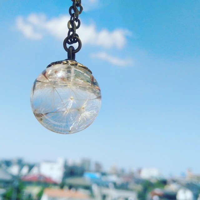 旅立ち 始まり 恋 たんぽぽ 綿毛 種 封入 球体 レジン ペンダント Alu 別館 菫青雑貨店 Base店