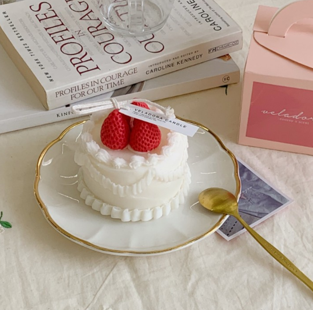韓国人気キャンドル ビンテージケーキ 誕生日プレゼントに最適 Maumpom