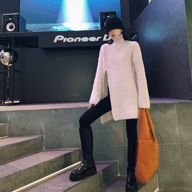 over cut design knit