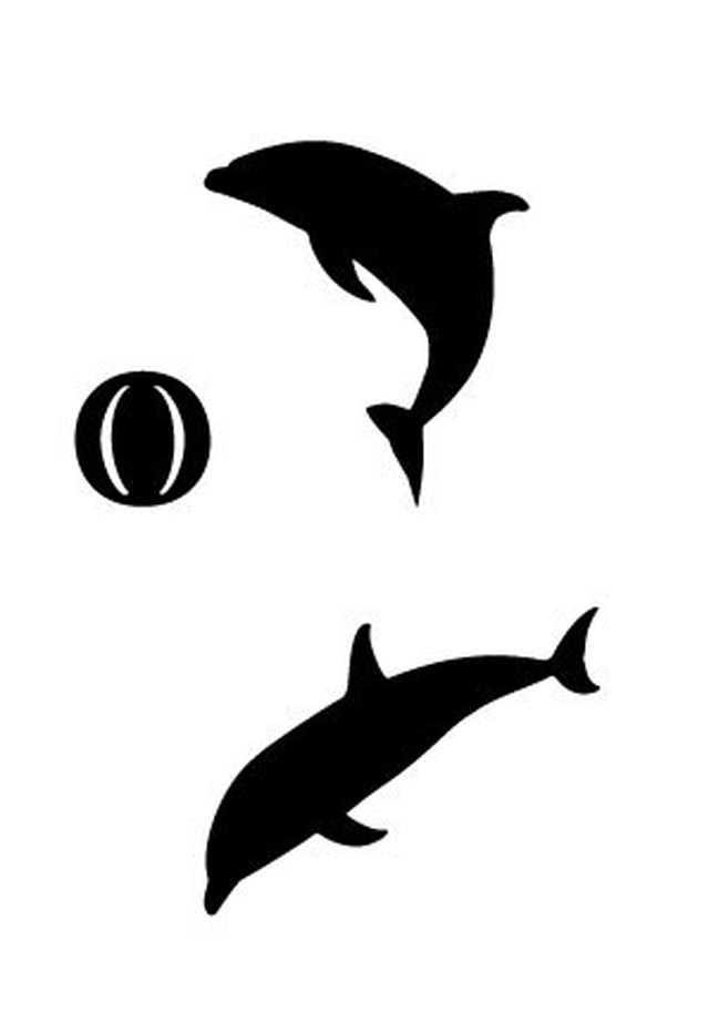 ジャンプするイルカと泳ぐイルカを自由に配置できます ウォールステッカー 2頭のイルカとボール Mono Kuro 貼って剥がせるウォールステッカーなどの通販サイト