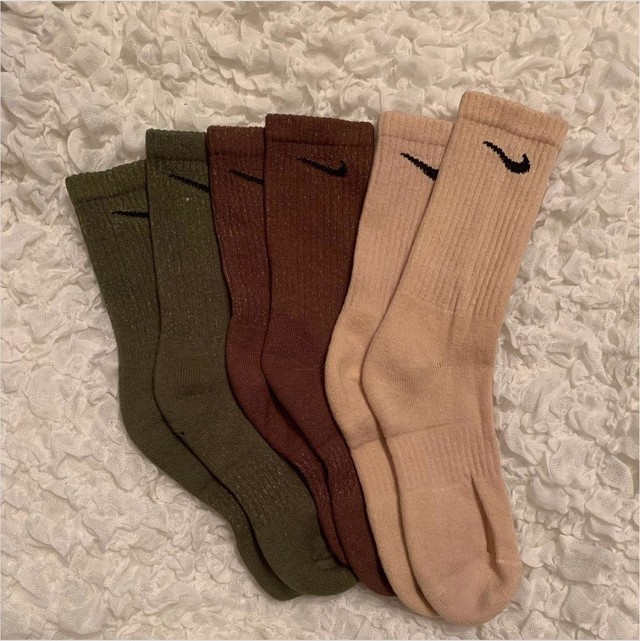 お得な3足セット Nike Color Socks Chill Handmade Dye ナイキ 靴下 ソックス Amala