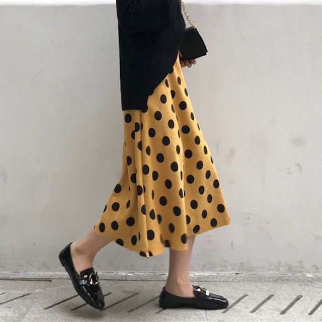 レディースファッション 40代 ファッション 秋冬 エレガント きれいめ 大人 30代40代50代 スエード風 ドット柄 水玉 Aライン スカート ミモレ丈 ハイウエスト カジュアル ポップ 大人可愛い 美脚効果 お出かけ デート Rb A10 0222 Redbell