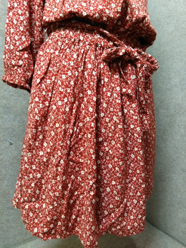 テチチ Te Chichi レーヨン ワンピース 花柄 赤茶系 Mu1008c Select By 古着衛門