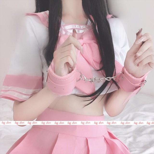 手錠 腕輪 手枷 足枷 足輪 Sm かわいい ふわふわ 痛くない 人間用 おもちゃ ファー付き ハンドカフス チェーン 過激 レディース アイテム エロ 刺激的 取寄 発送目安14 21日営業日 Laff Store ラフストア ショップ情報 納期スケジュールのご確認をお願いします