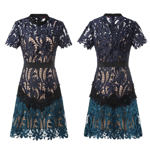 再入荷 透し彫り ブルー レースワンピース Le Blanc Dress