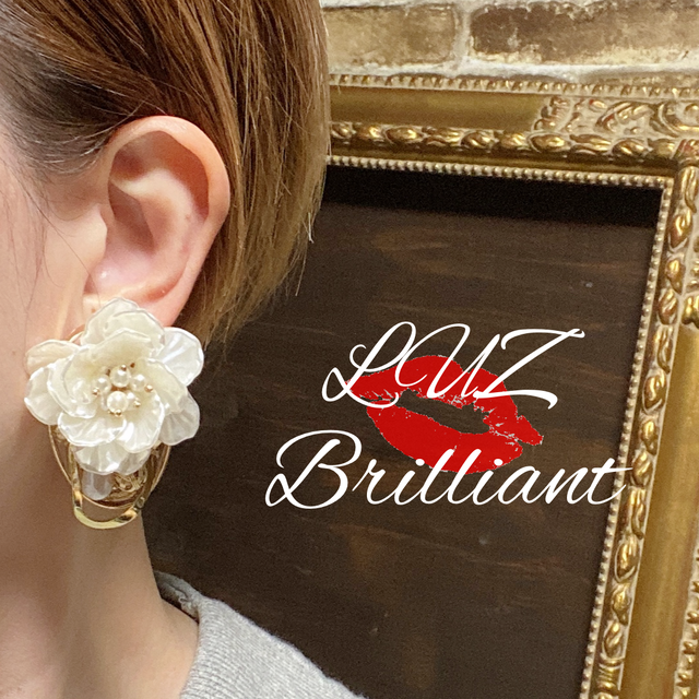 パールフラワービジュー ピアス イヤリング Luz Brilliant