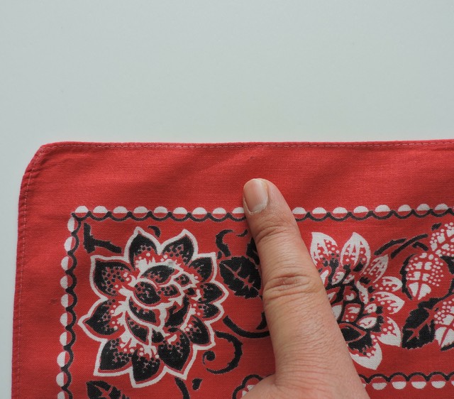 エレファントブランド 下鼻 花柄 ヴィンテージバンダナ 赤 Swallows