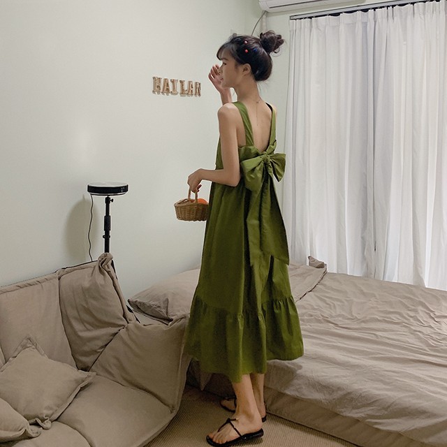 送料無料 ワンピース バックリボン ティアードワンピース ロングワンピース 3色展開 グリーン ホワイト ブラック ロング丈 ノースリーブ スクエアネック ストラップワンピース バックコンシャス フレア Aライン 裾フリル ガーリー おしゃれ カジュアル 大人 可愛い 大人