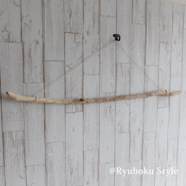 ハンギングcm Hb0328 流木のハンギングタイプ 流木と紐のセット 流木インテリア 壁掛けインテリア 流木販売 流木の宝庫 流木専門店 流木スタイル
