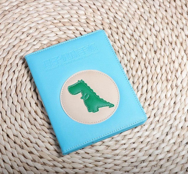 母子手帳ケース レザー ネット袋付き 母子健康手帳 保険証 カード入れ かわいい マルチケース 恐竜 ゾウ Sサイズ対応 出産祝いと子供雑貨ハグッコストア