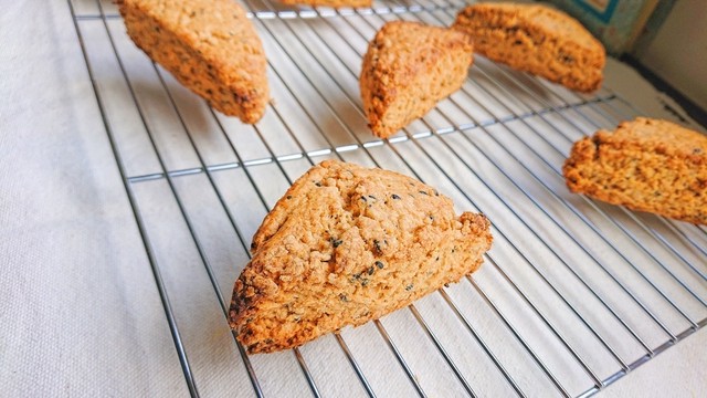 豆乳スコーン ゴマきな粉 8個 ぐらん じゅて