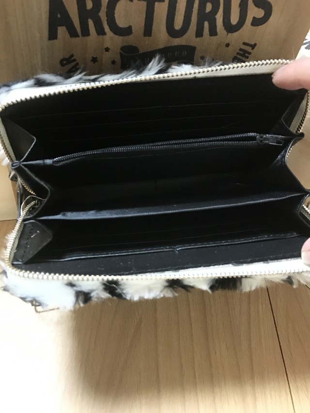 もこもこ長財布 とてもインスタ映えする可愛い財布 ゼブラ柄即購入ok インフォマティオン Mokyuhima