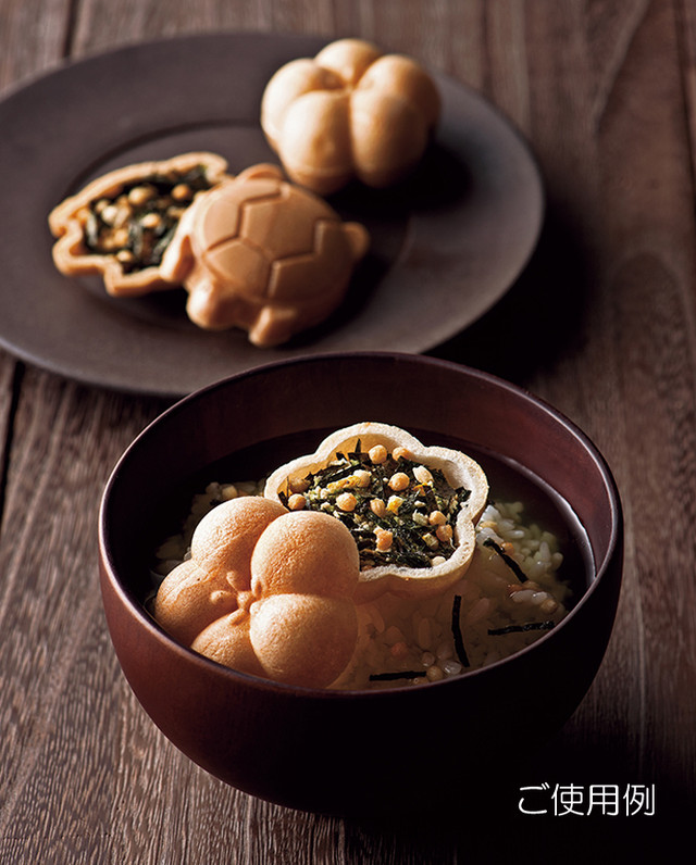 縁起物を詰めた 和 の贈り物 おめでたい亀と梅の形をしたお茶漬け最中8個セット 鯛 梅 鮭 たらこわさび ちりめん山椒 ゆずこしょう各1個 結婚式 引出物 内祝い 和風のギフト 営業日4 7日で出荷予定 Kpot P16 A030 幸せデリバリー リングピローなど