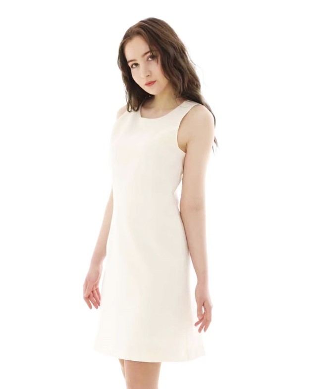 ノースリーブワンピースドレス 白 The Chic ザ チック