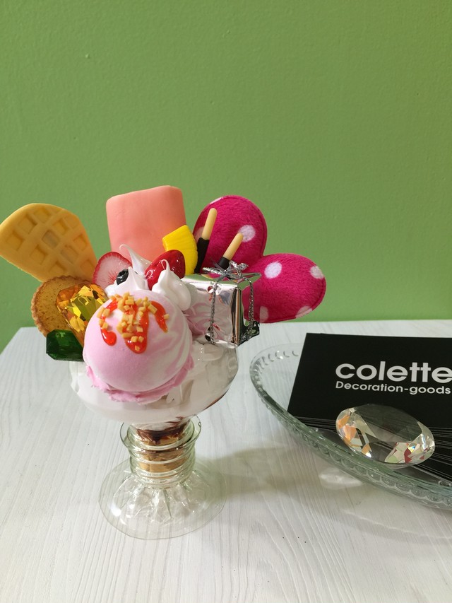 スイーツデコ小物 パフェ型ペン立て Decoration Goods Colette