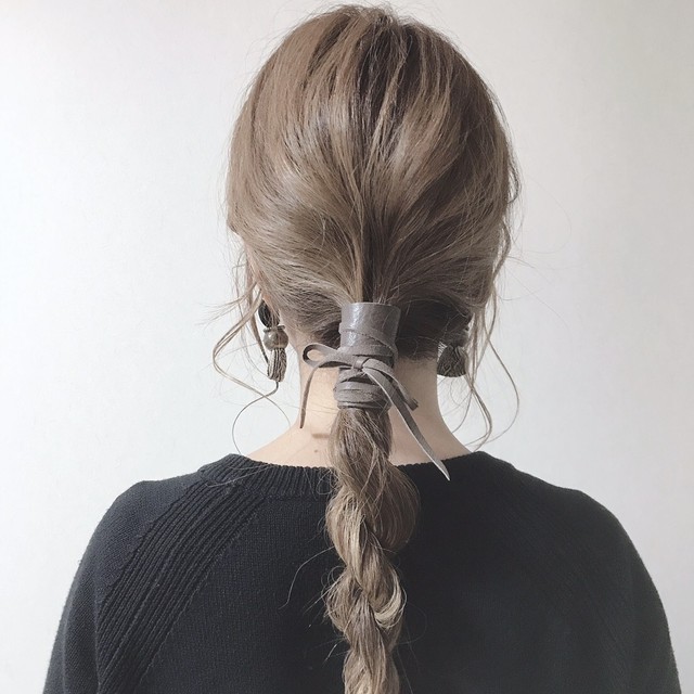 レザーヘアアクセ Mooii
