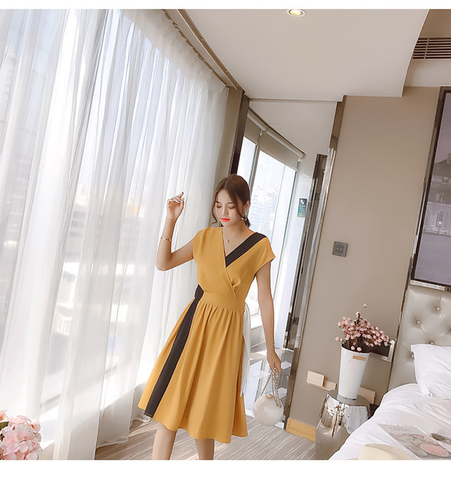 マルチカラーバイカラー インスタ映え秋ワンピース ワンピース 夏 秋 イエロー 秋色 派手 カラバリ スカート Vネック 大人っぽ ガーリー フレア ノースリーブ 肌見せ Sugar Daystyle シュガーデイスタイル