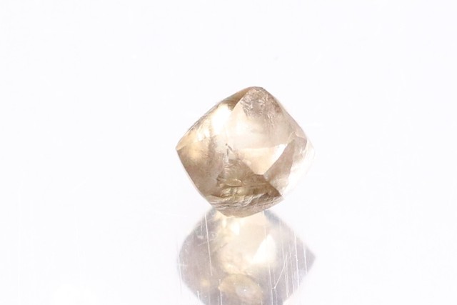 「ソーヤブル」原石 〇天然ダイヤモンド 〇ブラウン 〇0.22ct