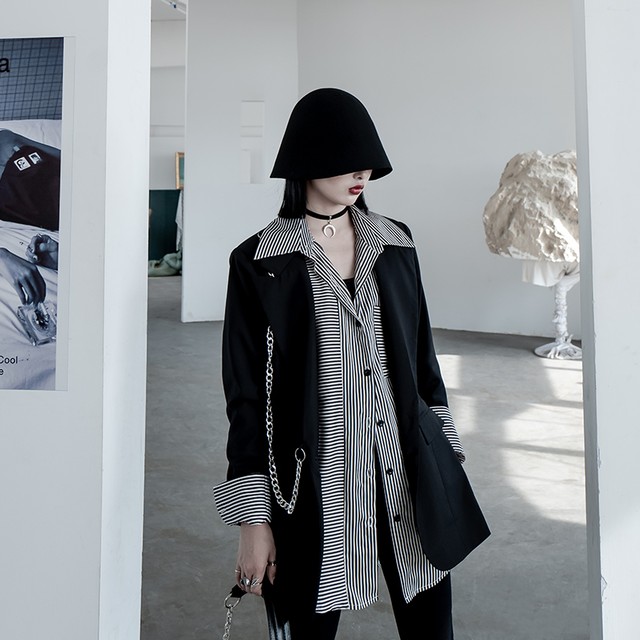 ストライプ柄 切替 長袖 シャツ ゆったり ルーズ オーバーサイズ 長め丈 チュニック 細見え 着やせ カジュアル 大人カジュアル スタイリッシュ クール カッコいい 着回し シンプル 通勤 お出かけ デート 女子会 春 秋 冬 Uki Uki