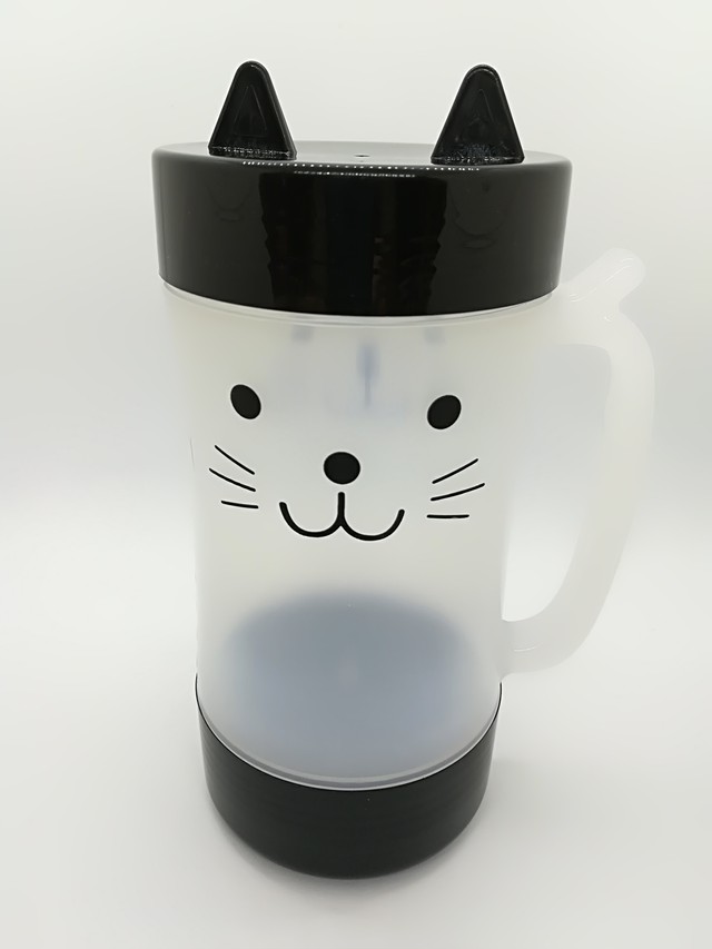 世界初 プロテインシェイカー にゃんこシェイカー 600ml Brilliant