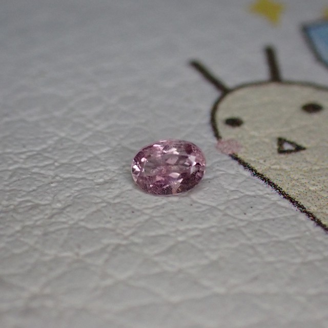 甘く香る色 ポードレッタイト0 106ct 宝石ルース販売 ジュエリー加工 宝石つむり