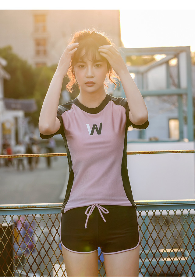 人気商品 Sale 70 Off シンプルな大人スポーティースタイル セパレート ｔシャツ 半袖 ボクサーパンツ 体型カバー スポーティー バイカラー 水着 通販 ナイトプール La Pausa Tokyo