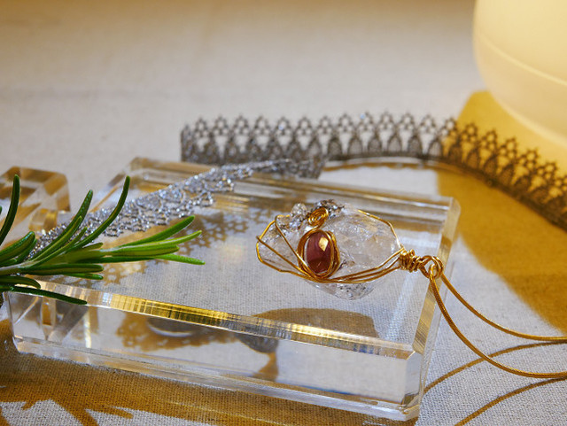 ニューヨーク州産 ハーキマーダイアモンド ネックレス トルマリン セドナのヒーラー ハンドメイド グラストンベリーの丘