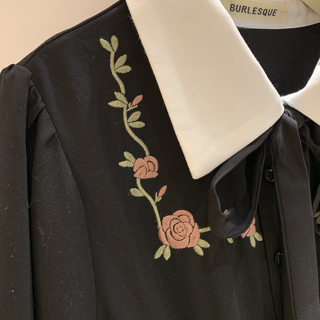 バラ刺繍ボウタイワンピース Audreyharajuku