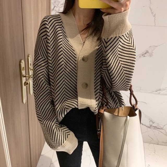 幾何学模様ニットカーディガン トップス カーディガン 幾何学模様 ニット 着まわし 大人カジュアル 韓国 オルチャン 韓国レディースファッション通販 ポワン