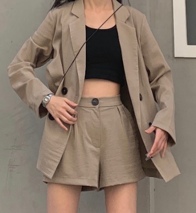 パンツスーツ ショートパンツ テーラージャケット セットアップ 秋 春 アプリコット 10代 代 30代 Ol 通勤 オフィス お出かけ デート 可愛い 上品 大人女子 トレンド Prism One プリズム ワン