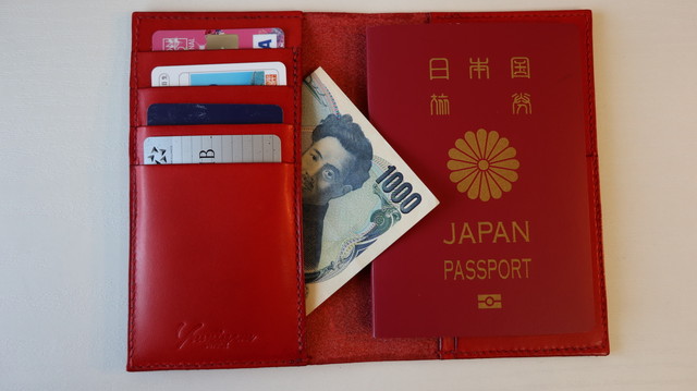 パスポートケース003赤 Yuminem Supply Co