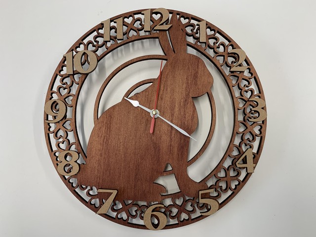 木製壁掛け時計 うさぎ 株式会社アールテック