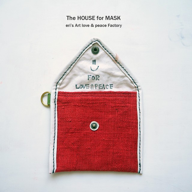 The HOUSE for MASK -マスクのおうちポーチ red- LE-1329