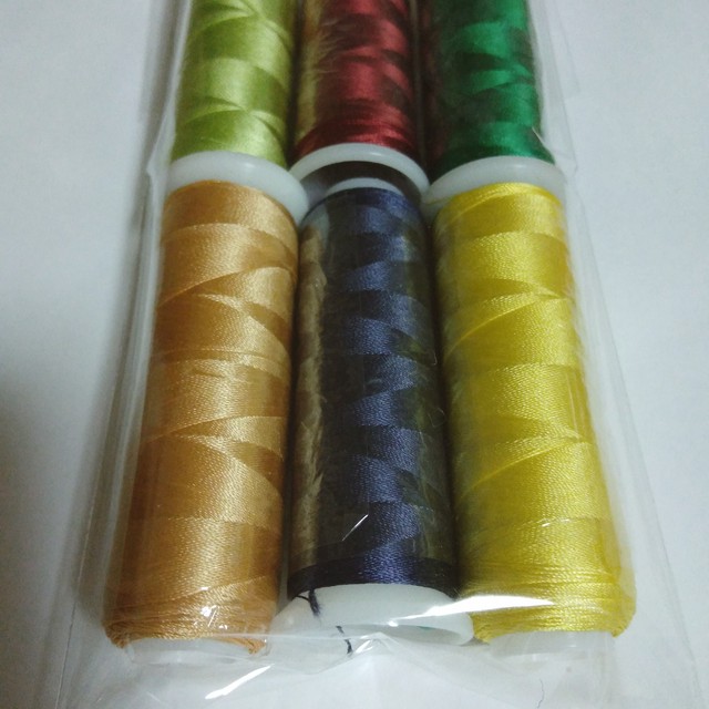 入荷 ポジャギ Woorikyubang ウリ閨房 絹糸 普通糸 6本入り ポジャギの布