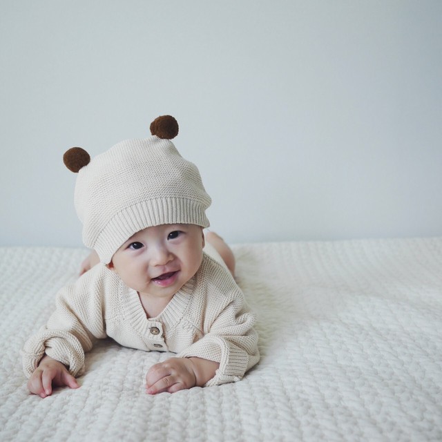 一部即納 くま耳 柔らかニットロンパース ポンポン帽子 可愛い 海外子供服 新生児 ベビー セレクトショップアンド 海外子供服