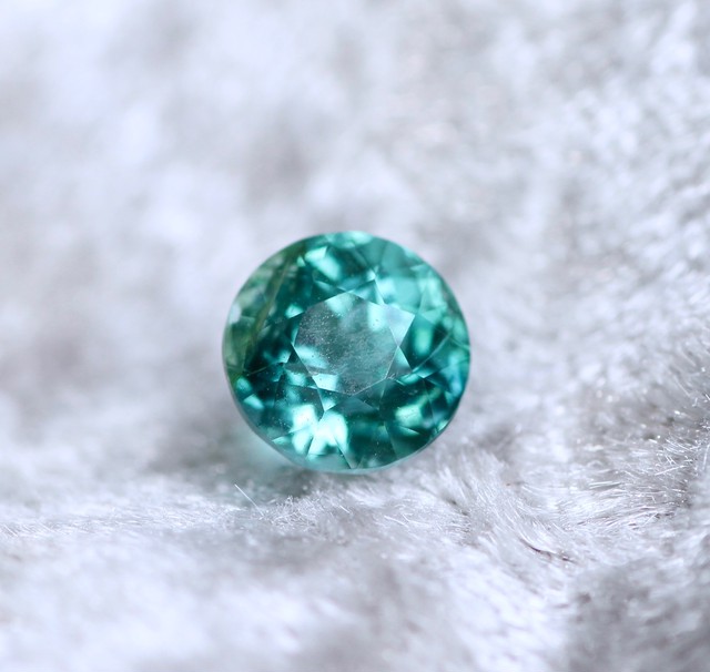 キラキラ光る 海の色万華鏡を手に入れる 南の海の色トルマリン 1 23ct パトラ ジェム