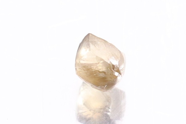 「ソーヤブル」原石 〇天然ダイヤモンド 〇ブラウン 〇0.27ct