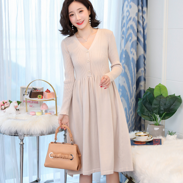 マタニティ ワンピース 長袖 ひざ丈 春 秋 Vネック Aライン フレア ベージュ レッド グレー ブラック 赤 黒 無地 前開き シンプル 大人可愛い ガーリー 妊婦服 授乳服 マタニティウェア マタニティ授乳服 Mommystyle