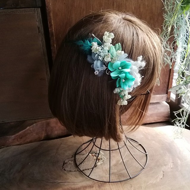 エメラルドグリーンの髪飾りセット Mi Mu 色にこだわったブライダルブーケ 花の髪飾り通販店