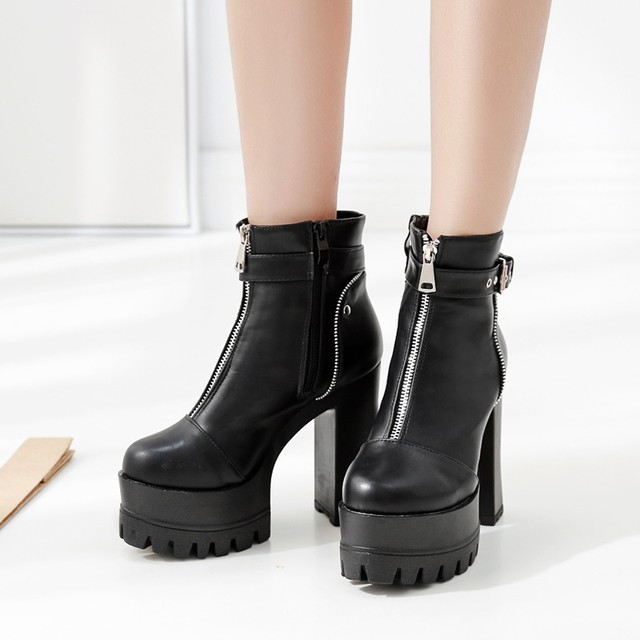 フェイクレザー ショートブーツ ブーティ ジッパー ベルト メンズライク ハイヒール 黒 ブラック おしゃれ かっこいい シューズ 韓国 韓国ファッション オルチャン オルチャンファッション P1166 Korean Select 韓国ファッション オルチャンファッション